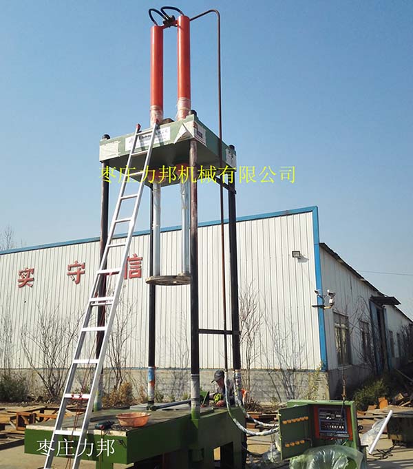 软木成型液压机(木屑压块机)全景图