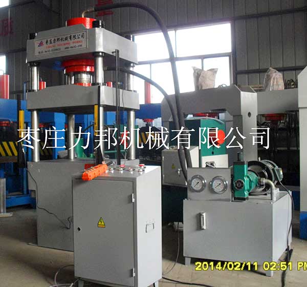 80吨三梁撸撸午夜视频实物图